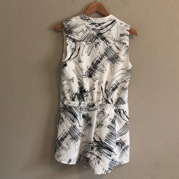 STYLESTALKER dialogue asymmetrical romper - Picture 8 of 8